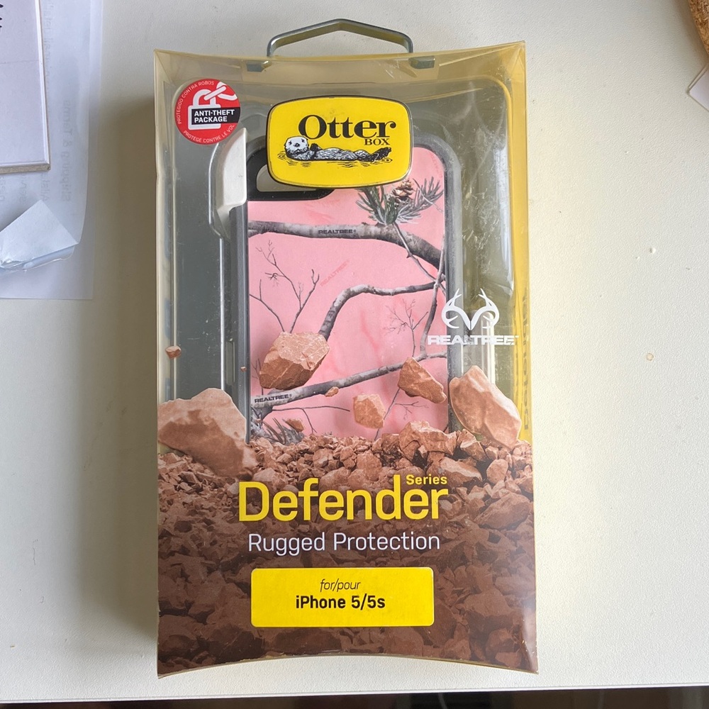 NIB Otter Box Defender Rugged Protection iPhone 5 Case Belt Clip Real Tree